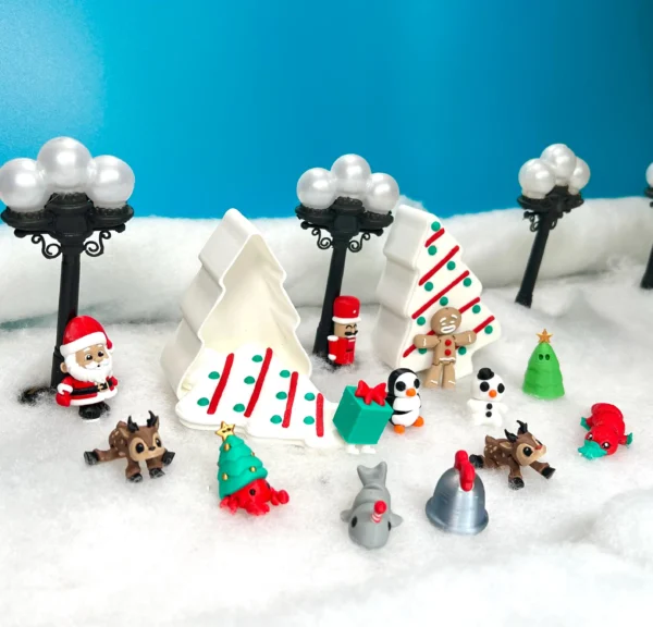 Christmas Snack Cake Container with Micro Mini Friends (extra small)